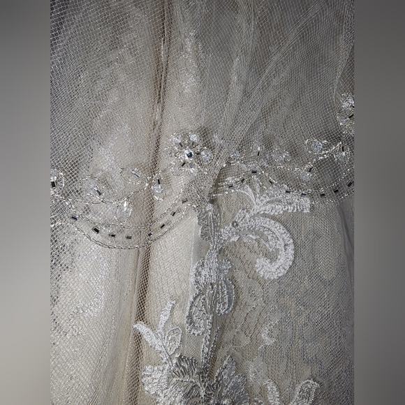 Wedding Dress - NWT Jewel by David's Bridal - Picture 8 of 11